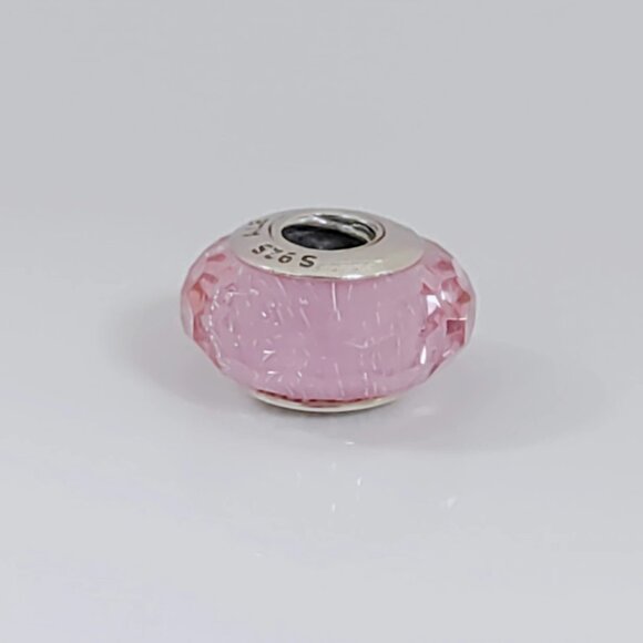 Pandora Fascinating Pink Faceted Murano Glass Charm Bead with box - Picture 4 of 4